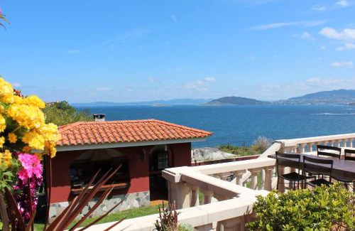 Baiona Casa | Amanecer en o mar, casa en Baiona con piscina