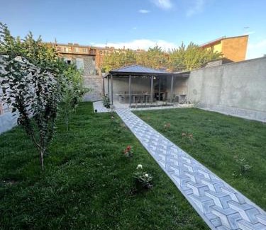 Erebuni Apartamento | Amar Guest House