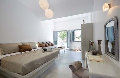 Kamari Casa | Amara Suites Santorini
