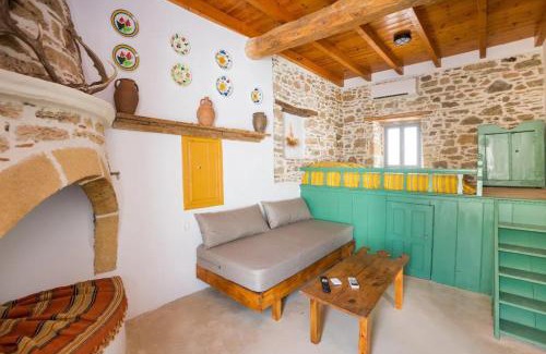 Asklipiio Apartamento | Amarantos-Traditional Village House-Apollona