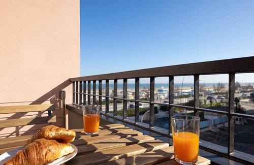 Marina Centro Apartamento | AmaRèmin - LIVING RIMINI - Modern apartment overlooking the sea