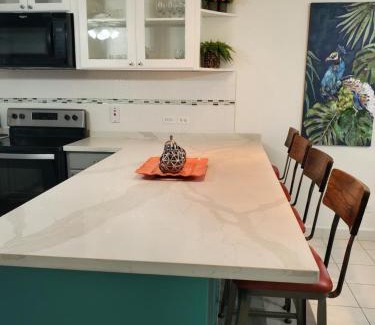 Dover Apartamento | Amaryl The Dream St Lawrence Gap 2BR condo with pool