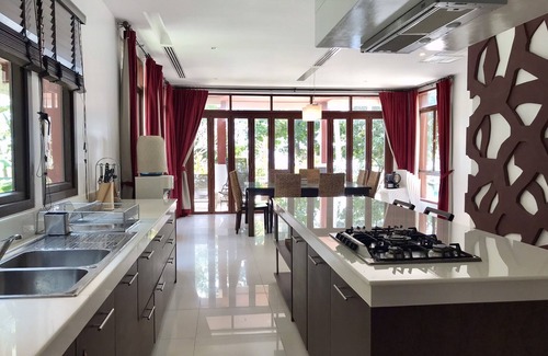 Sai Thai Villa | Amatapura Beach Villa 15