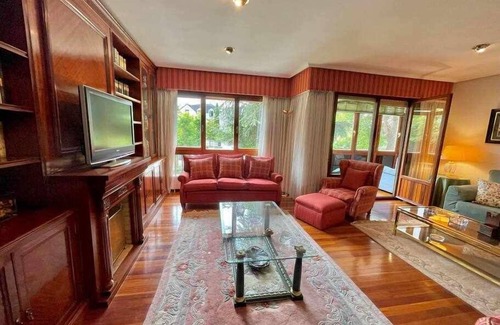 Begona Apartamento | Amatxo Maitia - Amplio piso en zona residencial.