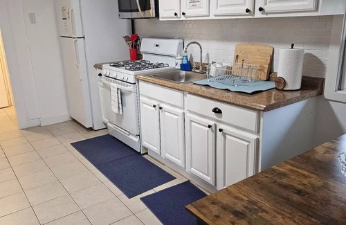 Hillside Casa | Amazed 3 Bd Hillside House