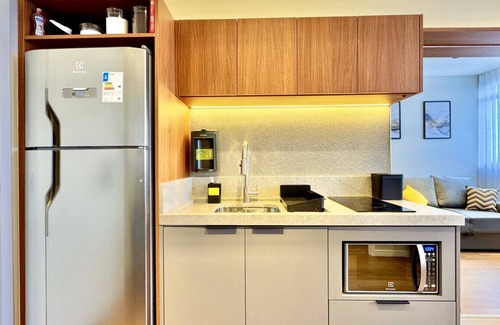 Matriz Apartamento | Amazing 1-bedroom apartment with living room. Elysia 14a