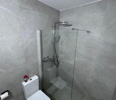 Universal Apartamento | AMAZING 2 Bedroom 2 Bathroom APARTMENT