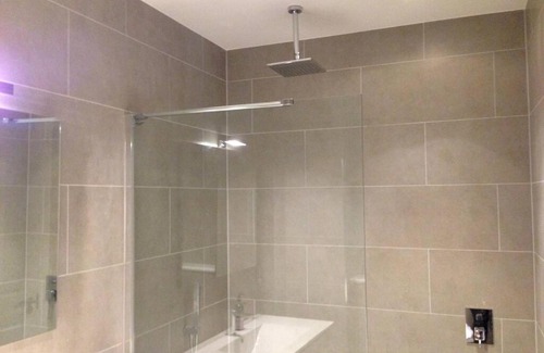 Chelsea Apartamento | Amazing 2 bedroom free parking. 6-7guests.