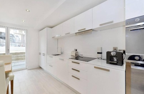 Chelsea Apartamento | Amazing 2 bedroom free parking. 6-7guests.