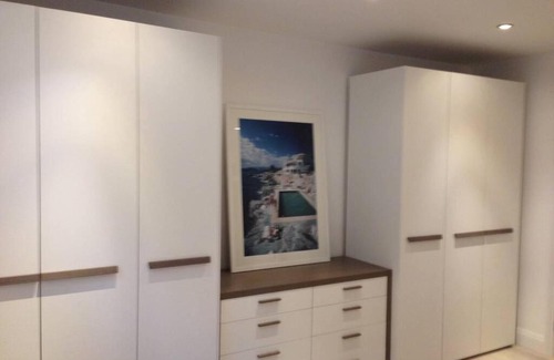 Chelsea Apartamento | Amazing 2 bedroom free parking. 6-7guests.