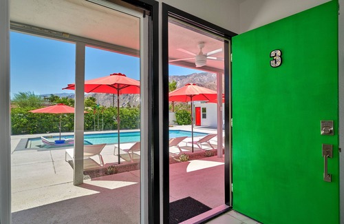 Racquet Club West Casa | NEON OASIS NÚMERO 3