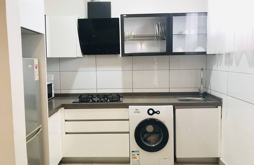 Teshie Apartamento | Amazing 2 bedrooms w/free Wi-Fi - 15 minutes from the Airport