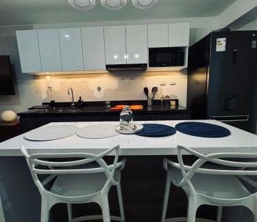 Barranco Apartamento | Amazing 2BR in Barranco in front of CENTRAL restaurant
