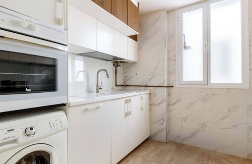 Barrio de La Latina Apartamento | Amazing 2BR in La Latina, in the heart of Madrid, by Blueground
