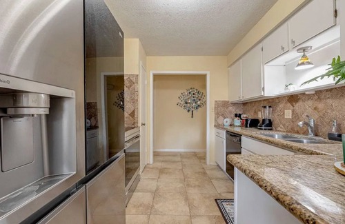Barker Casa | Amazing 3-bedroom 2 Bath House in Heart of Katy