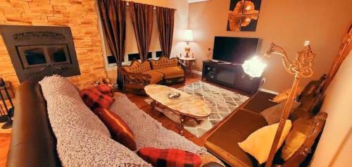 Saint Come Casa | Amazing 3-bedroom entire Chalet-Sauna+lakeview+Spa+BBQ(Best place to relax)
