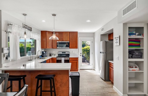Glendale Casa | Amazing 3 BR w/Pool, minutes from PHX and Sports