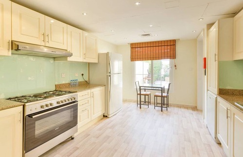 Emirates Hills Villa | Amazing 4 Bed Villa | piscina privada | Impresionante jardín | 10 minutos del puerto deportivo de Dubai
