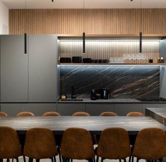 Embajadores Apartamento | Amazing 4BD en SUITE by Madrid4You Apartments