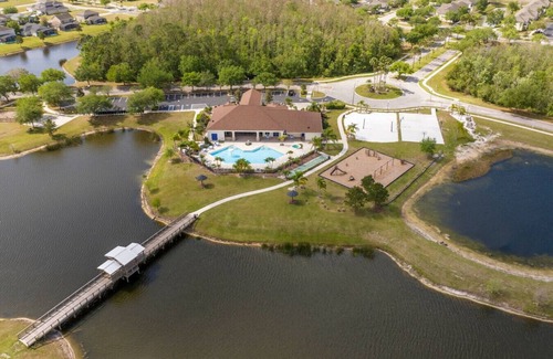 Trafalgar Village Casa | Amazing 4Bd Home Pool & BBQ Grill Trafalgar Resort