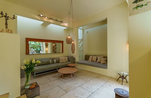 Neve Tzedek Apartamento | Amazing 4BR close to BEACH at central NEVE TZEDEK