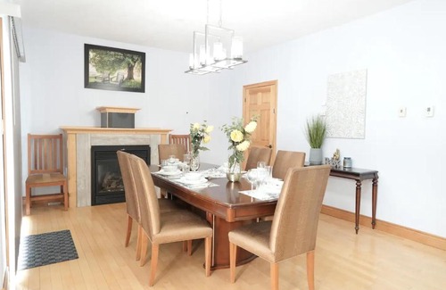 Athol Springs Chalet De Esquí | Amazing 4BR Villa with Heated Salt Water Pool