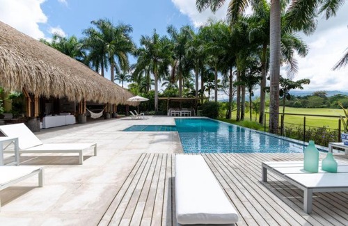 Anapoima Apartamento | Amazing 4BR Villa with Pool at Mesa de Yeguas