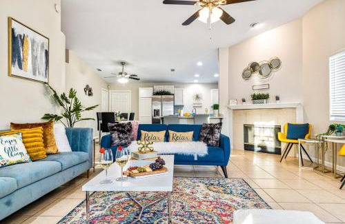 Bermuda Dunes Casa | Amazing 5BR Villa with Heated Pool