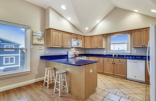 South Bethany Casa | Amazing 6 BR Oceanside Property in Bethany Beach: Elevator, Hot Tub, Sleeps 15!