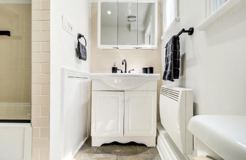Hochelaga Apartamento | Amazing 8-Bedrooms in Homa Montreal 40