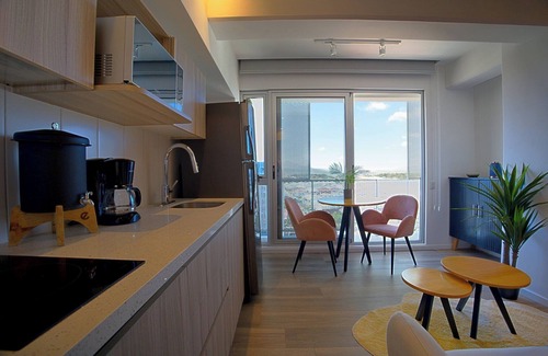 Zona 13 Apartamento | Amazing Aircrafts Views in front of airport