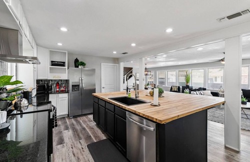 Grand Prairie Casa | Amazing and Comfortable Home in Grand Prairie!