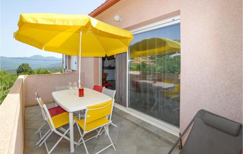 Petreto-Bicchisano Apartamento | Amazing Apartment In Petreto-Biccisano