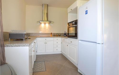 Petreto-Bicchisano Apartamento | Amazing Apartment In Petreto-Biccisano