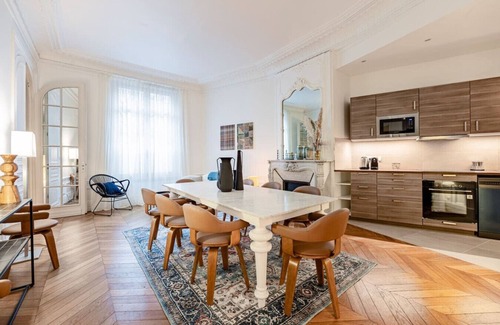 Faubourg-du-Roule Apartamento | Amazing Apartment 4Bedrooms Champs Elysées