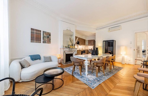 Faubourg-du-Roule Apartamento | Amazing Apartment 4Bedrooms Champs Elysées