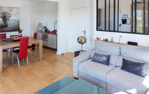 Triel-sur-Seine Apartamento | Amazing Apartment In Triel-Sur-Seine