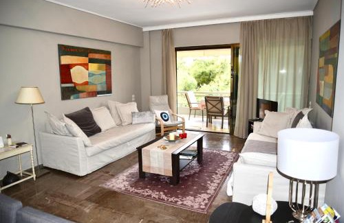 Vouliagmeni Apartamento | Amazing Apartment