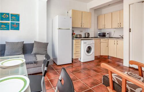 Fuengirola Apartamento | Amazing Apartment In Fuengirola