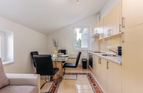 Selce Apartamento | Increíble apartamento en Selce con WiFi