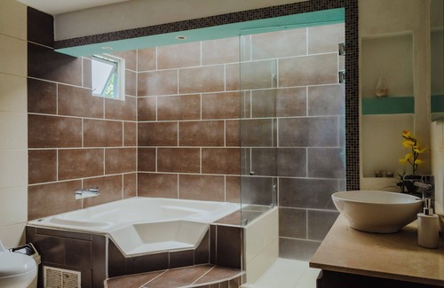 San Joaquin de Flores Apartamento | Luxury apartment with Jacuzzi, near the airport.