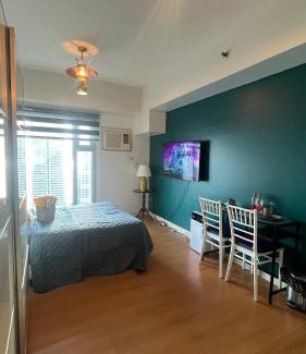Barangay 670 Apartamento | Amazing Beach View Studio Unit - Walking Distance to US Embassy & St Lukes Ermita