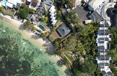 Pointe aux Canonniers Villa | Amazing Beachfront Villa