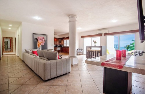 Downtown Puerto Vallarta Condominio | Amazing Casa de Caras 5