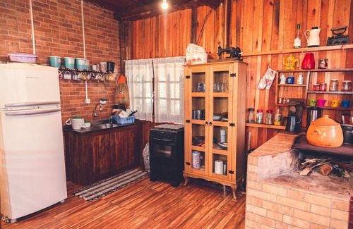Aguas Mornas Chalet De Esquí | Amazing chalet with pool, Águas Mornas - SC
