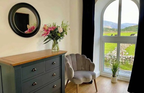 Llanrug Casa | Amazing Chapel near Yr Wyddfa (Snowdon) and Zip World