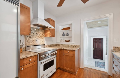 Crescent Heights Casa | Amazing Crescent Lake Home -- Lakefront and Just Blocks from Downtown St Pete