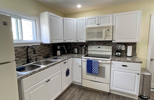 Norwich Apartamento | Amazing Deal: Spacious 4-Bed, 2-Bath Duplex Apartment!
