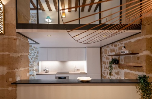 Saint-Gervais Apartamento | Duplex increíble para 6 en Le Marais, 2 baños, 2 BR, muros de piedra