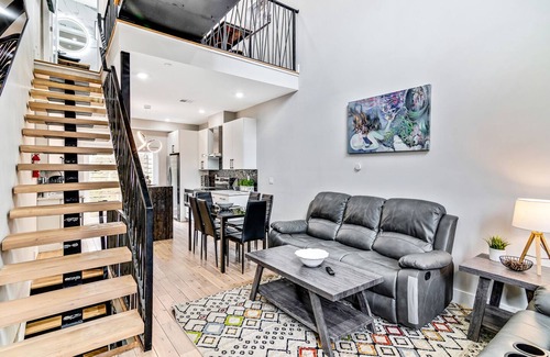 South Philadelphia Casa | Amazing Duplex w/2x Roofdeck - 8BR/6BR